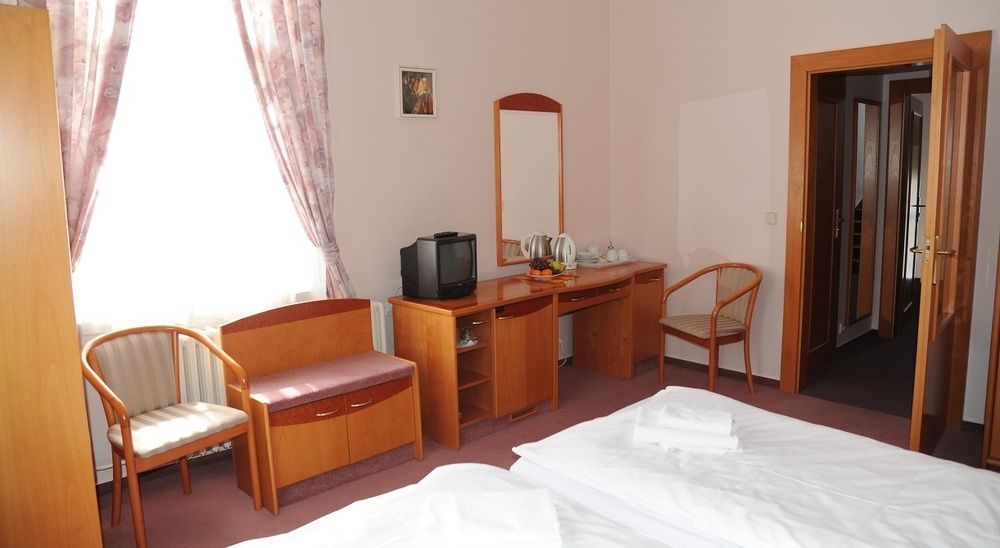 Mariánské Lázně Pension Akropolis, Eco Breakfasts From Farm מראה חיצוני תמונה